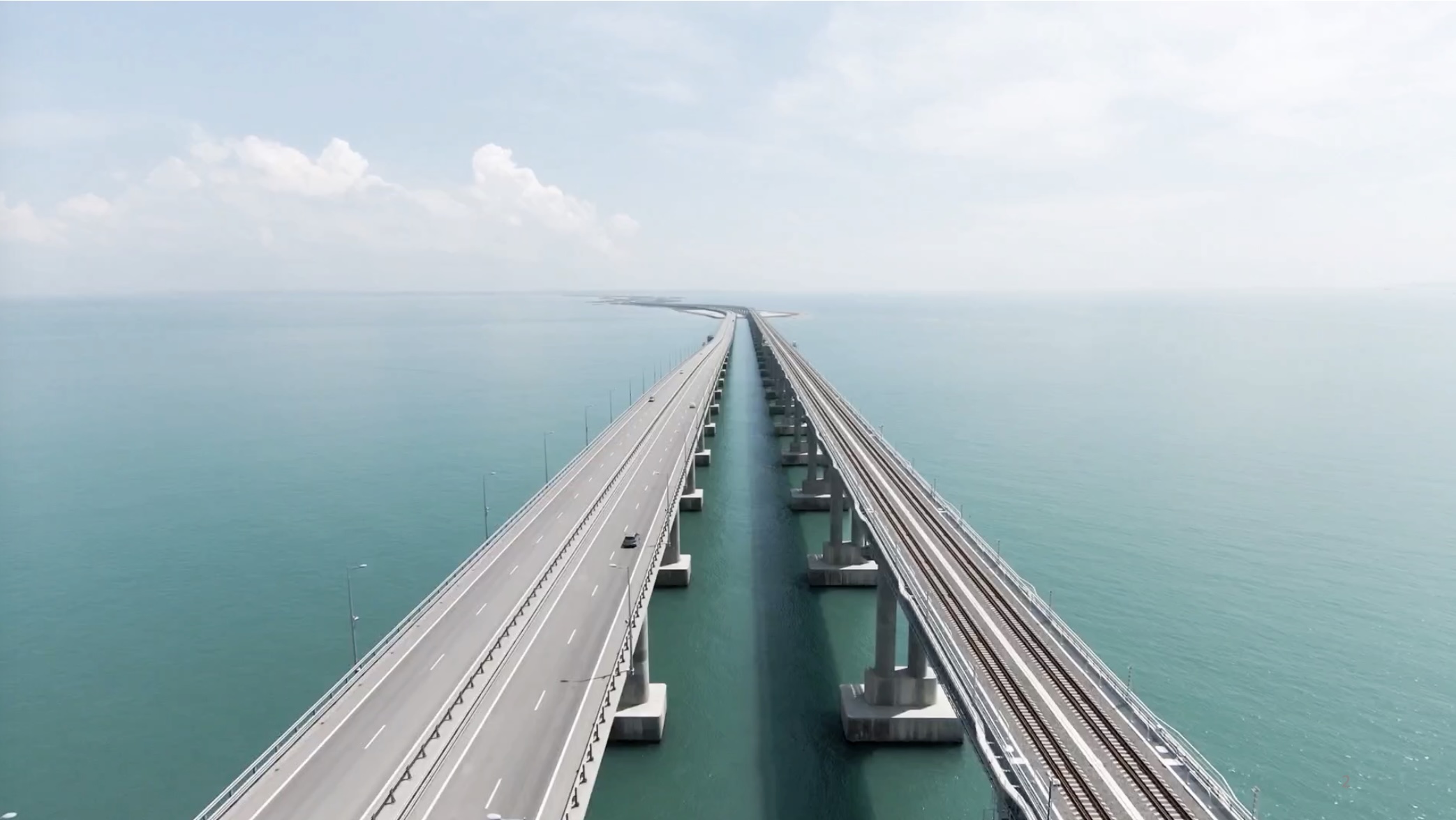 Logo BEYOND RISK S.r.l.